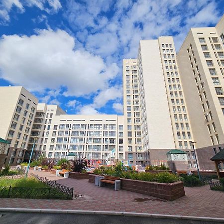 Ernaz Plus Apartments: Promenade Expo Akmola Esterno foto